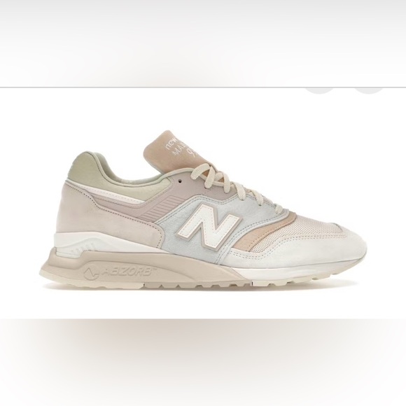 NIB MinUSA New Balance KITH 997.5 White Ice Blue Peach Men’s Size 10 main image 6